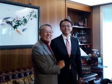 宏碁看貿易戰 施振榮：經濟規模夠就不怕 陳俊聖：大家都是受害者除了美國政府