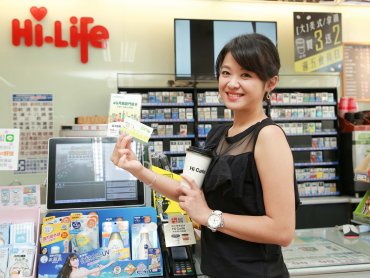 超商也能辦門號 亞太電信攜手萊爾富推動智慧生活