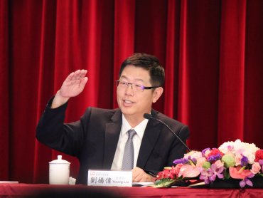 鴻海劉揚偉：疫情影響 今年是二絕三窮 但Q2優於Q1 上半年與去年持平