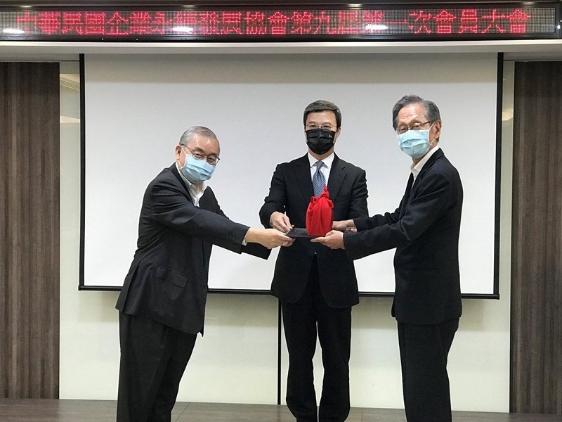 施崇棠接任中華民國企業永續發展協會第九屆理事長 將加速台灣企業接軌國際永續脈動。（廠商提供）