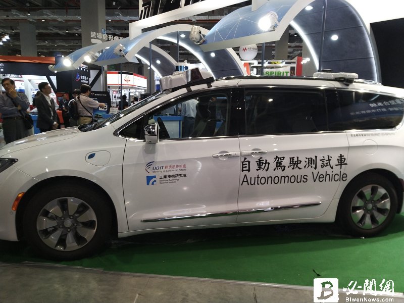 國泰投信：電動車時代加速來臨 特斯拉引領車市 逢回就是布局時機！。（資料照）