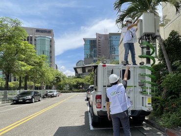 亞太電信強化跨年熱區部署基地台擴充及行動訊號車進駐 「5G極速飆網」傳遞祝福零時差