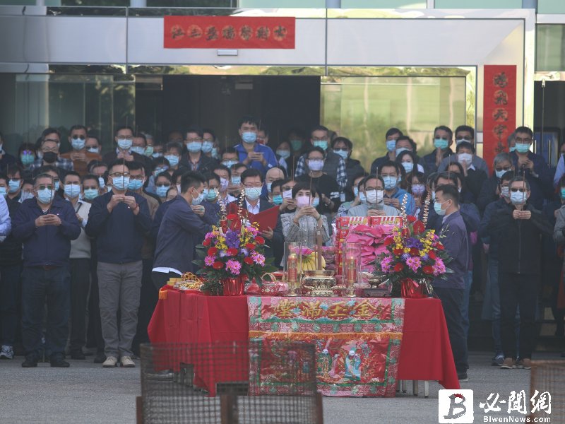鴻海開工電動車報佳音 今年將續推2款新車。（資料照）