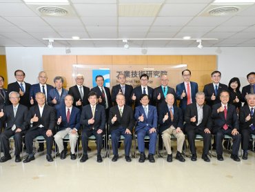 工研院院士倡議：加速發展企業級生成式AI應用 成為臺廠新優勢 走向國際