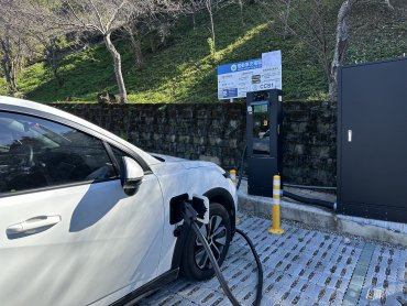 遠傳助攻 桃園風景區公有停車場充電樁正式營運